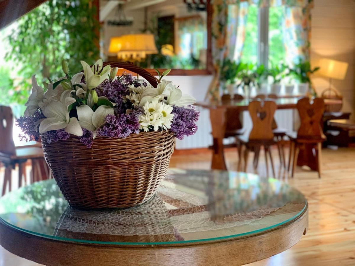 Karczma Lesniczanka Bed and Breakfast Wielbark Eksteriør billede